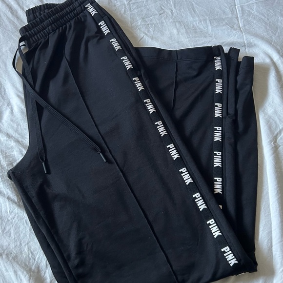 Victoria’s Secret pink off the  Shoulder sweatshirt. - Picture 5 of 7